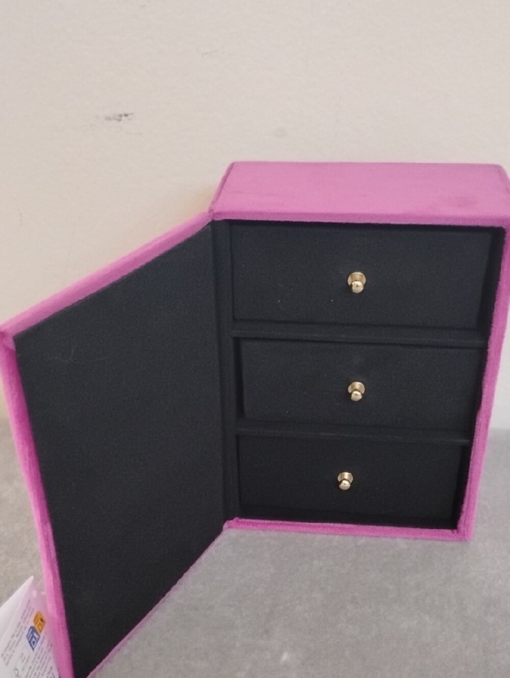 NWT Pink /Purple Velvet Jewelry Box with Gold Accent - Picture 2 of 9